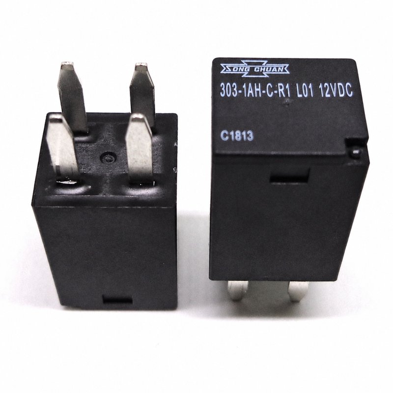 ממסר (ריליי) קטן 4 יציאות 12V לטרקטורון